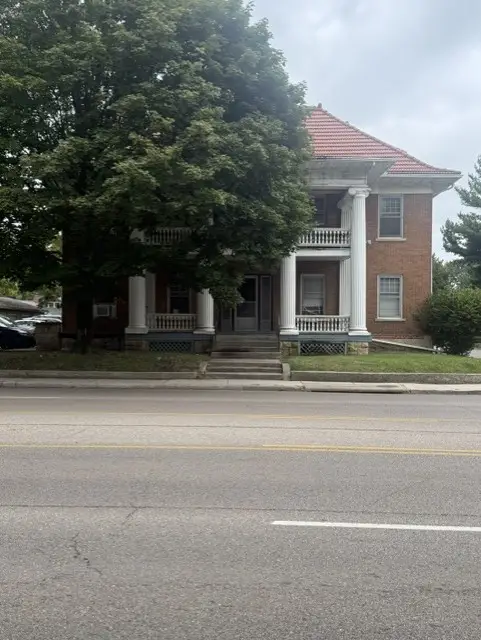 900 N Limestone Street, Springfield, OH 45503