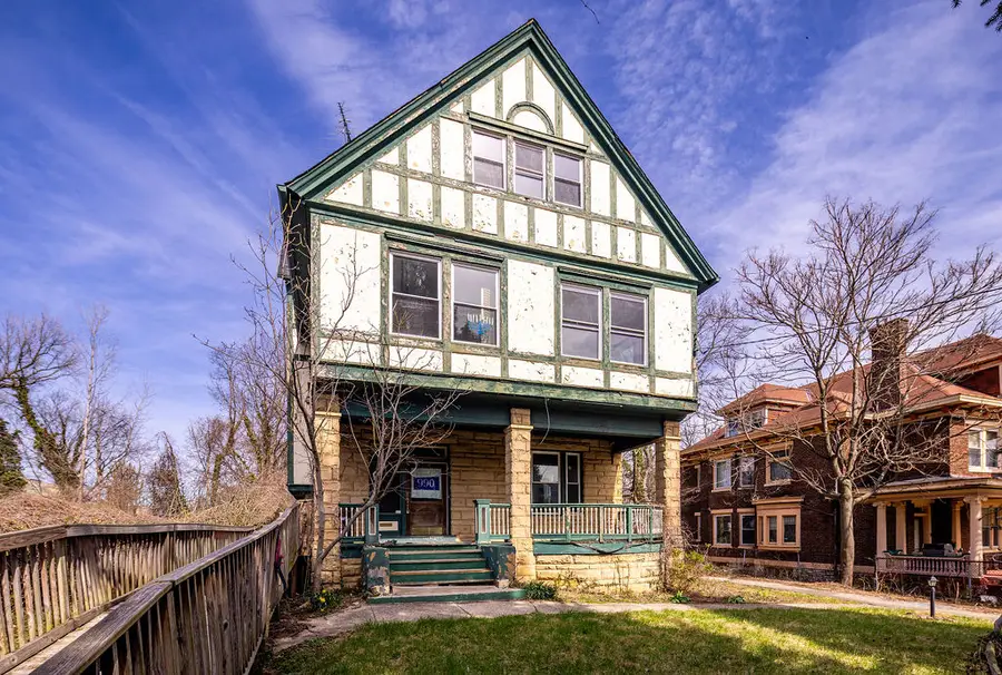 990 Burton Avenue, Cincinnati, OH 45229 - #2