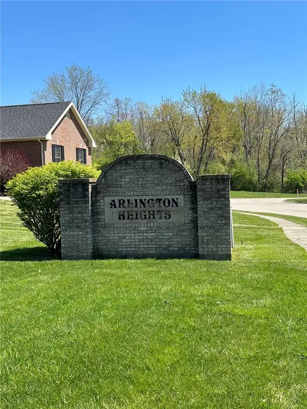 2443 Greystone Lane, Springfield, OH 45503