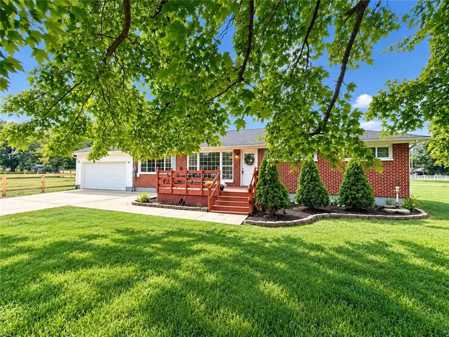 3337 Crestview Avenue, Lebanon, OH 45036 - #2