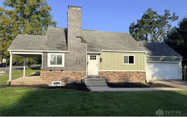 713 E Dorothy Lane, Kettering, OH 45419