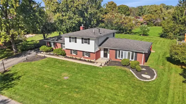 202 Whittington Drive, Washington Twp, OH 45459