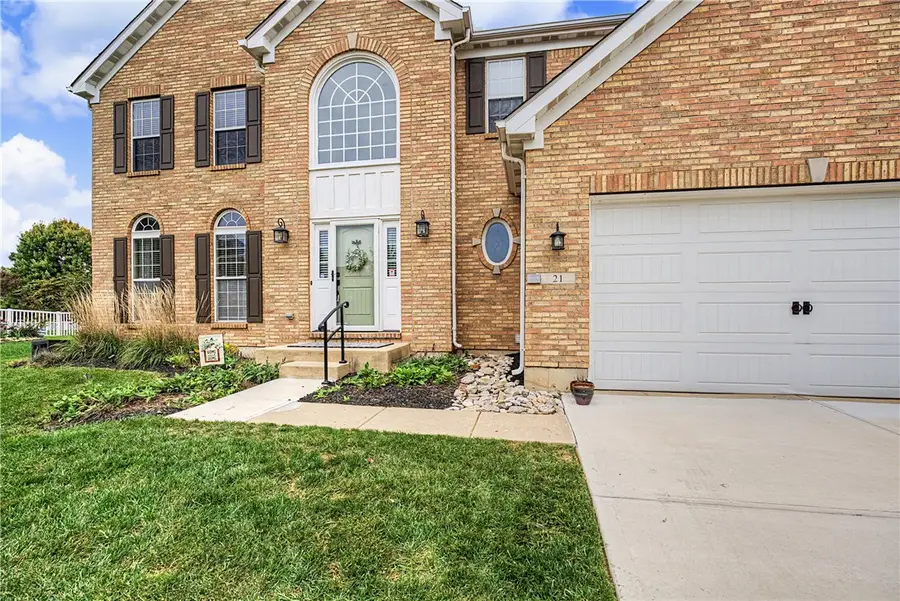 21 Meadows Drive, Springboro, OH 45066 - #3