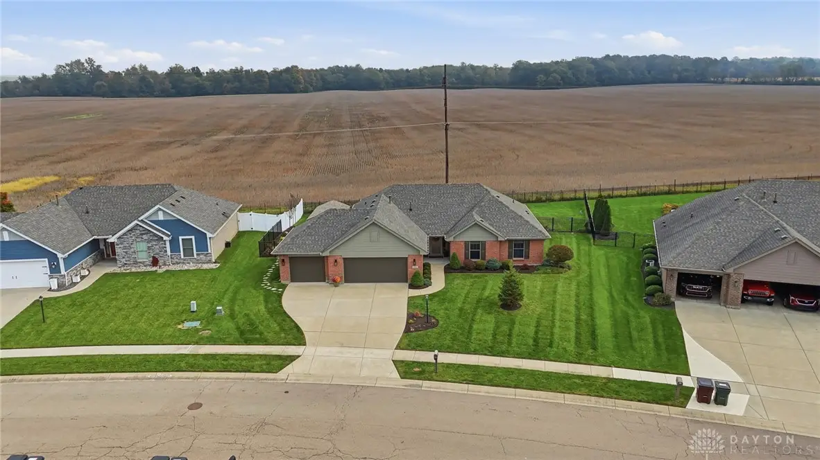 6801 Sun Ridge Way, Waynesville, OH 45068 - #1