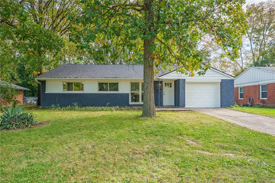504 Kennison Avenue, New Carlisle, OH 45344 - #2