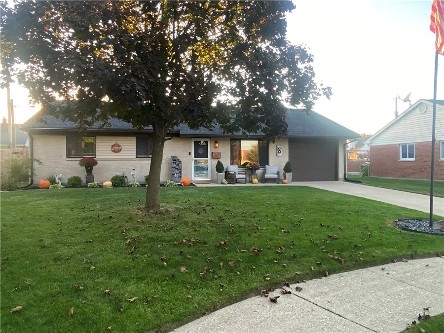 8 Vienna Court, Brookville, OH 45309 - #3