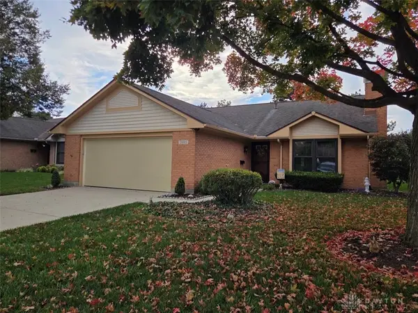 2005 Crosswind Court, Englewood, OH 45322