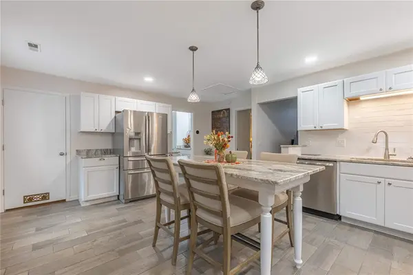 802 Pine Needles Drive, Centerville, OH 45458