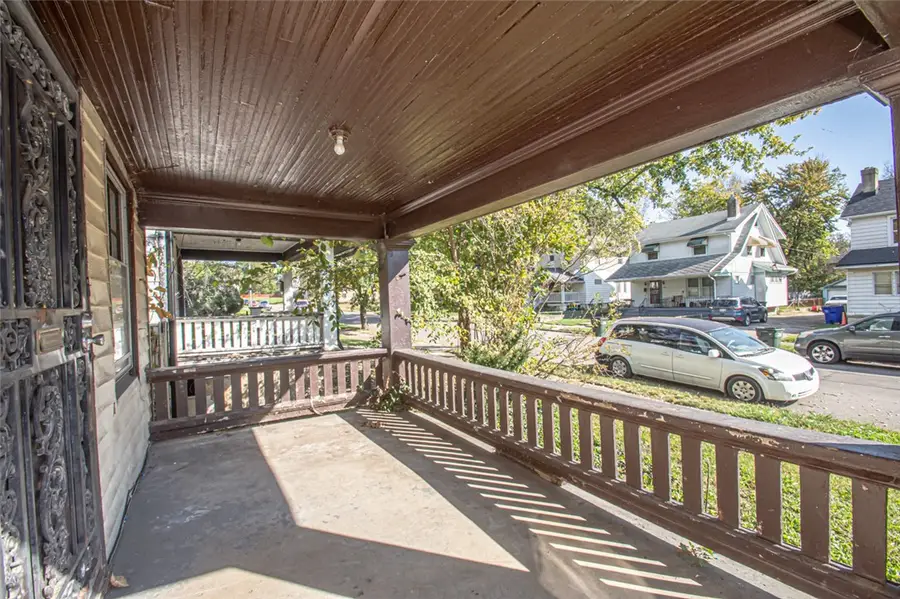 843 Saint Agnes Avenue, Dayton, OH 45402 - #2