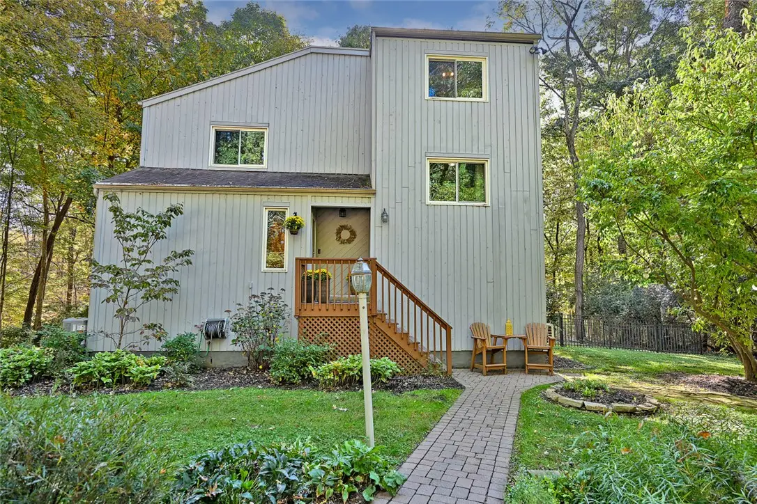 3920 Feedwire Road, Sugarcreek, OH 45440 - #1