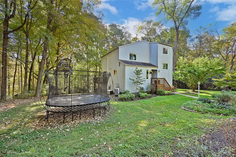 3920 Feedwire Road, Sugarcreek, OH 45440 - #3