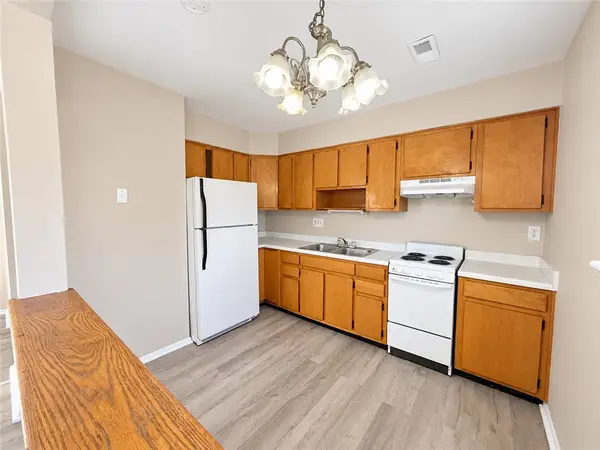 908 W Lake Avenue, New Carlisle, OH 45344