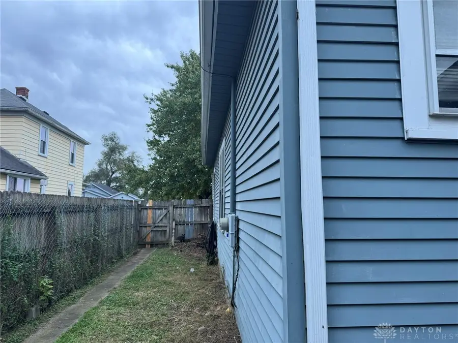 221 N Sutphin Street, Middletown, OH 45042 - #2