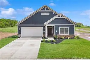 1427 Triple Crown, Beavercreek Twp, OH 45385
