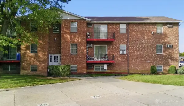 5465 Camelot Drive #27, Fairfield, OH 45014