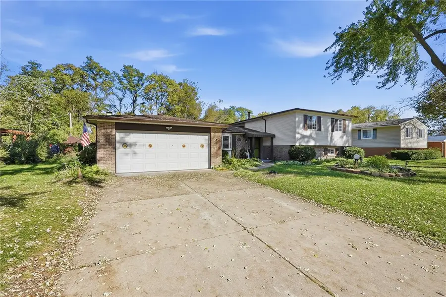 3668 Crab Orchard Avenue, Beavercreek, OH 45430 - #2