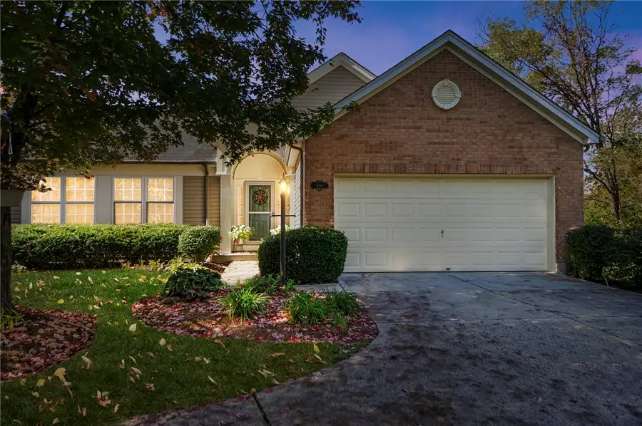 958 Raintree Lane, Maineville, OH 45039 - #2