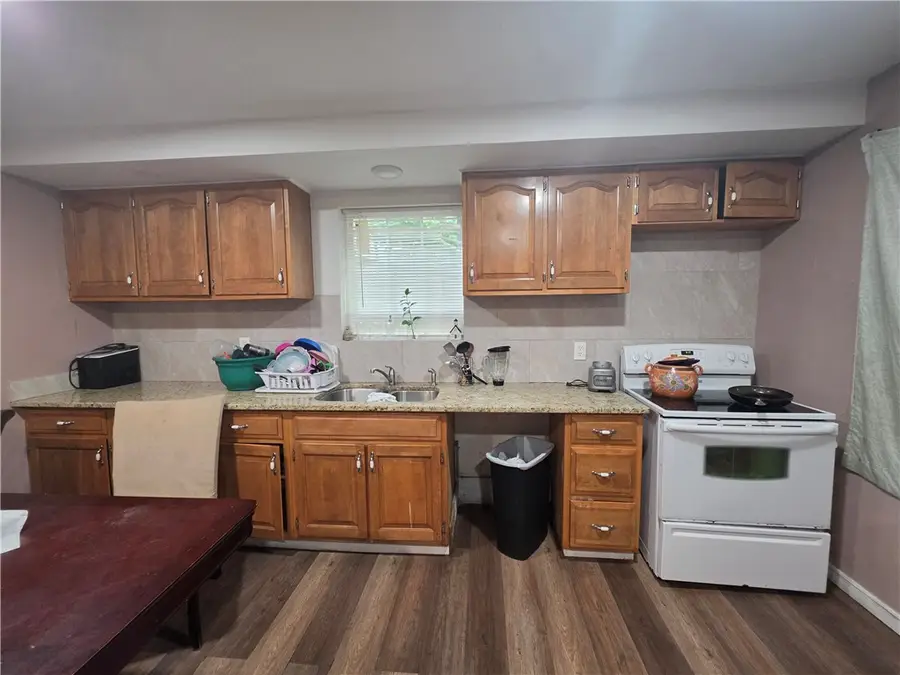633 W Columbia Street, Springfield, OH 45504 - #2