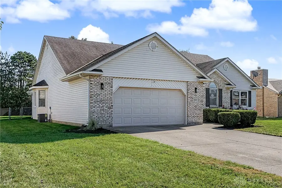 285 Christina Way, Carlisle, OH 45005 - #3