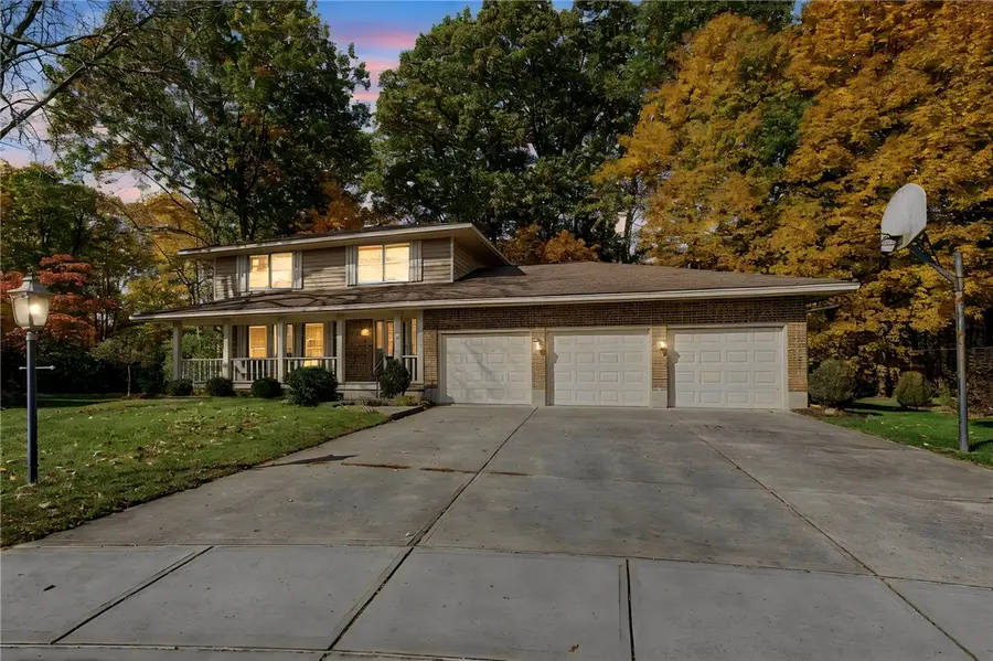 225 Deer Trail Drive, Springboro, OH 45066 - #2