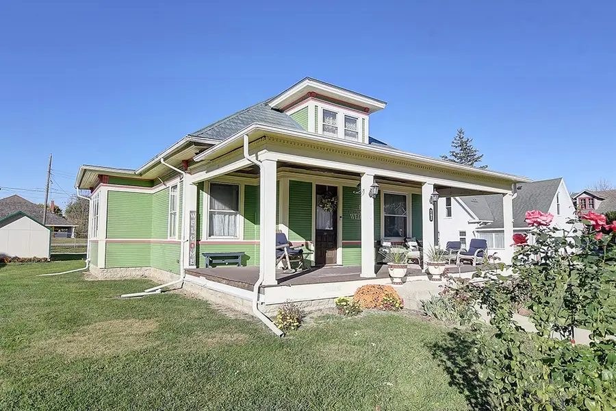 262 W Walnut Street, Saint Paris, OH 43072 - #2