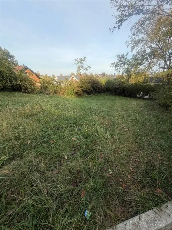 3590 Eden Avenue, Cincinnati, OH 45229