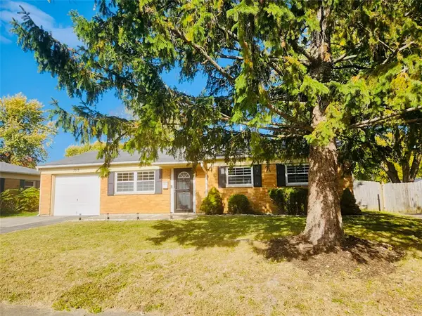 359 Ellenwood Dr, West Carrollton, OH 45449