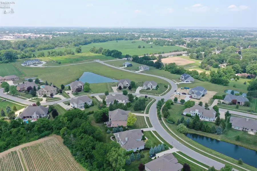 3132 Lauras Lane, Sandusky, OH 44870 - Image #2