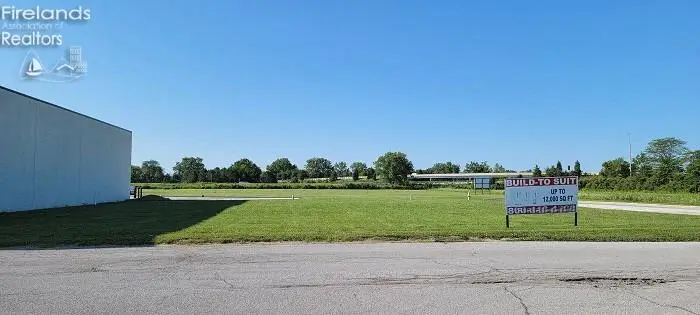 2006 E Harbor Road, Port Clinton, OH 43452 - Image #1