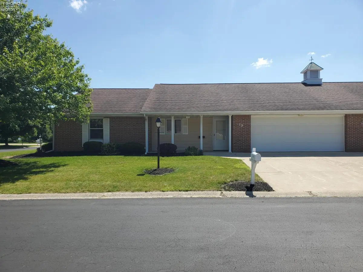 19 Blue Bird Lane, Tiffin, OH 44883 - Image #1