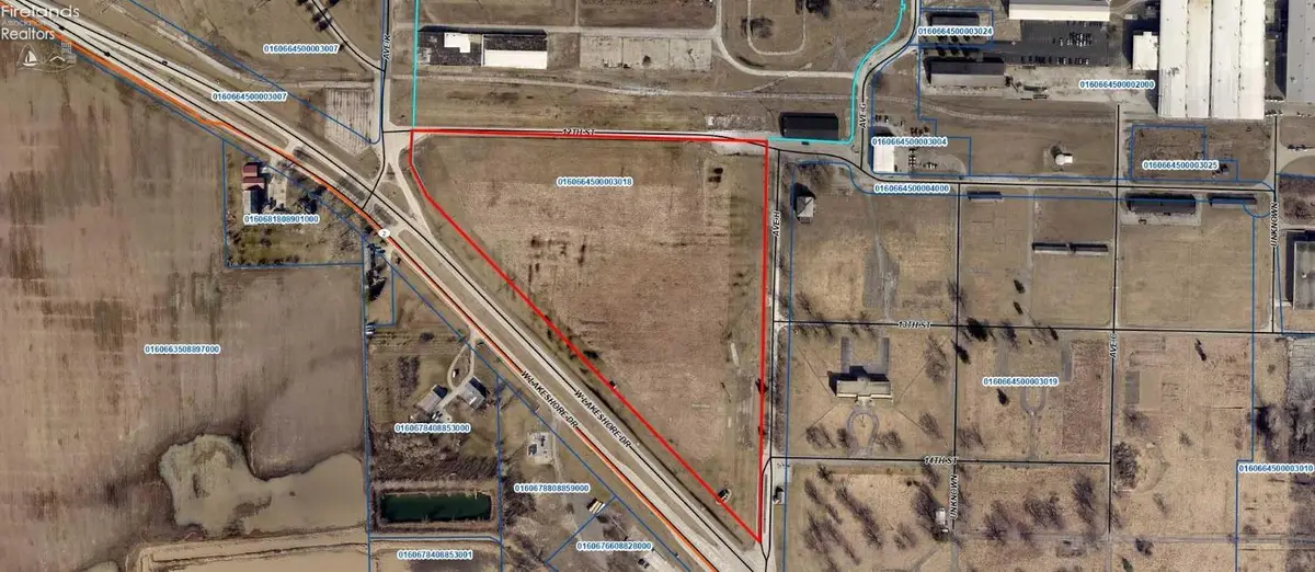 5225 W Lakeshore Drive, Port Clinton, OH 43452 - #1