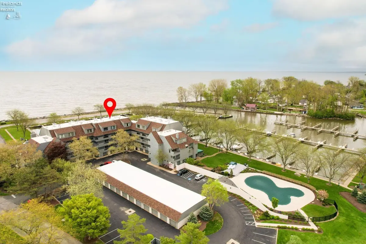 645 Mariner Village, Huron, OH 44839 - #1