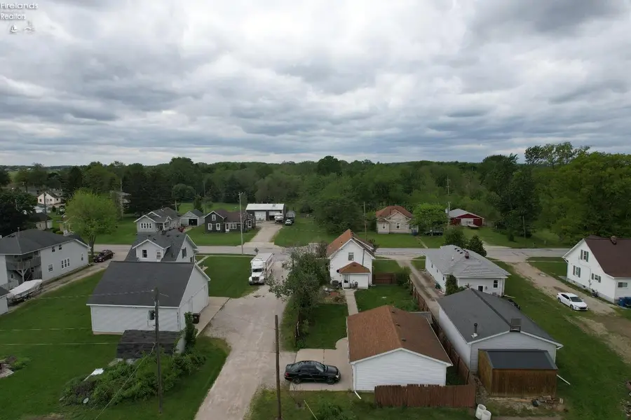 6927 N Wildacre Road, Curtice, OH 43412 - #3