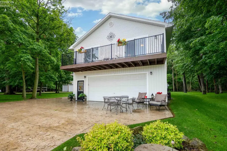 3345 S Memorial Shoreway Drive, Marblehead, OH 43440 - Image #2