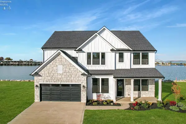 8335 Reserve Way, Marblehead, OH 43440