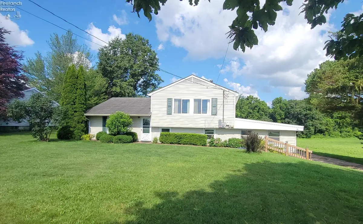 2217 Mudbrook Road, Huron, OH 44839 - Image #1