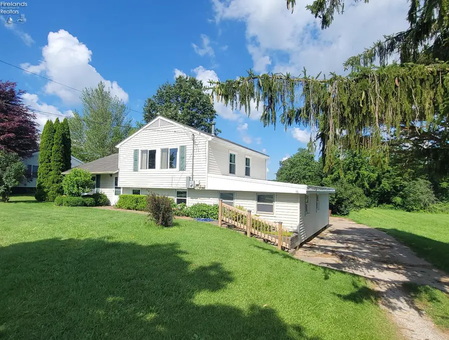 2217 Mudbrook Road, Huron, OH 44839 - Image #2