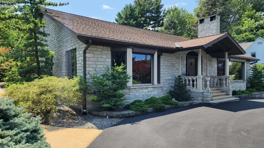 2816 Hull Road, Huron, OH 44839 - Image #3