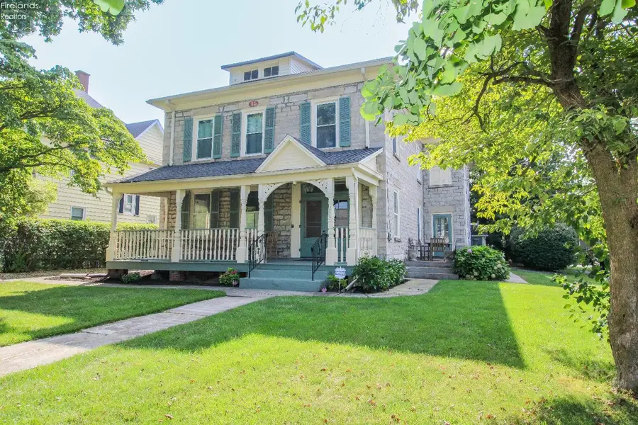 206 Southwest Street, Bellevue, OH 44811 - Image #2