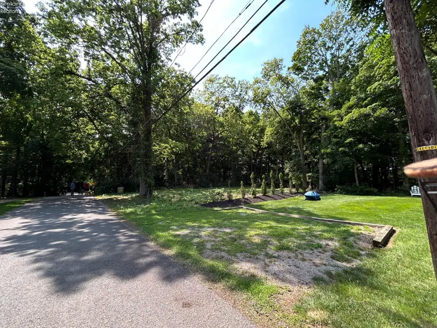 585 Victory Lane, Put In Bay, OH 43456 - Image #3