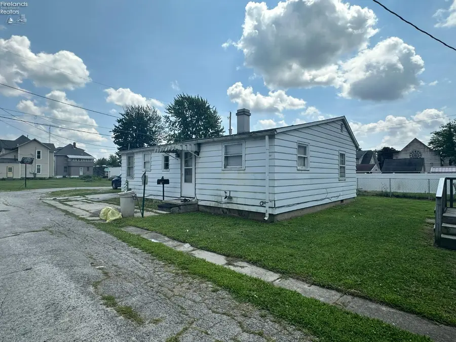520 N Union Street, Fostoria, OH 44830 - Image #3