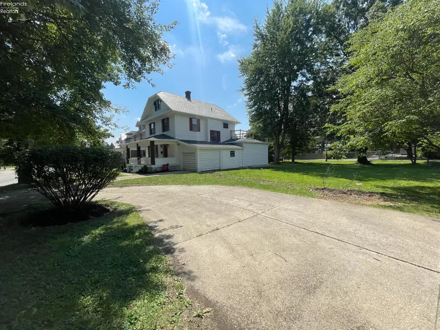 1021 S Sandusky Street, Bucyrus, OH 44820 - Image #2