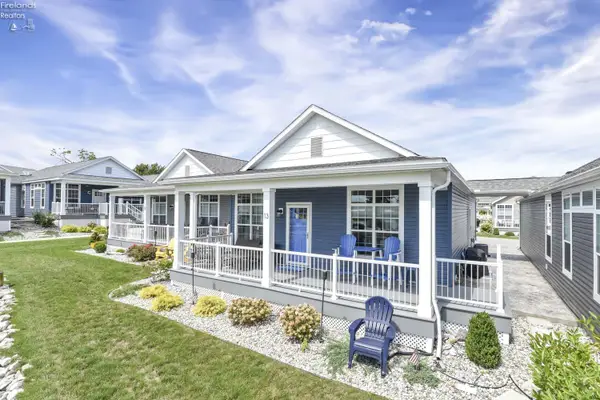 10850 E Bayshore Road Canal #13, Marblehead, OH 43440