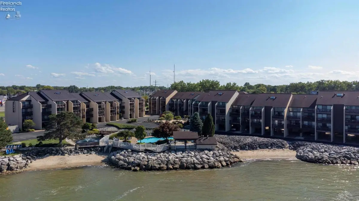1801 E Perry Street #22, Port Clinton, OH 43452 - Image #1
