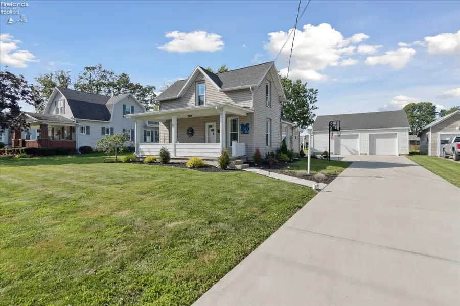 328 E Water, Oak Harbor, OH 43449 - Image #2
