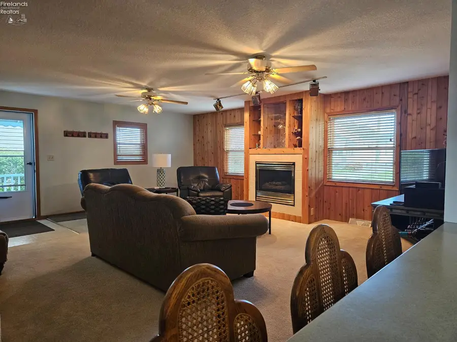 116 Walnut, Port Clinton, OH 43452 - Image #2