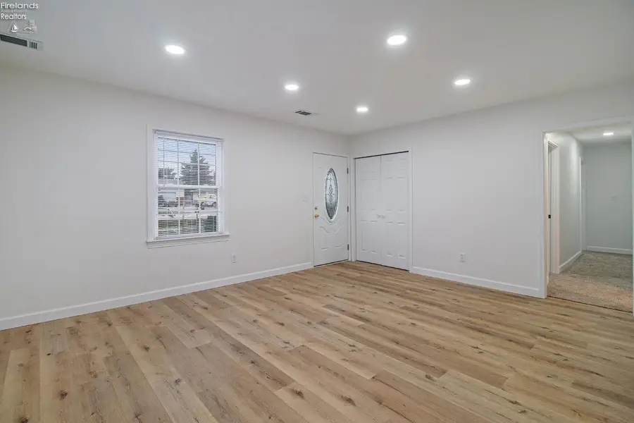 720 Kilbourne Street, Bellevue, OH 44811 - Image #3