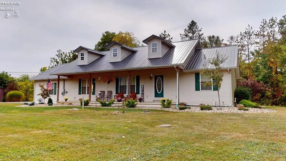 660 Tanglewood Trail, Willard, OH 44890 - #1