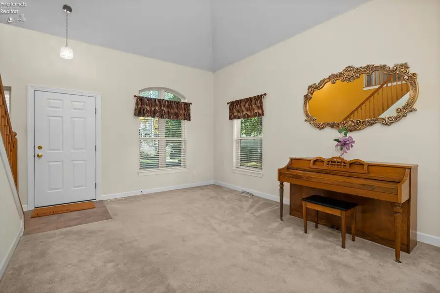 3698 Abbey Court, Cleveland, OH 44105 - Image #2