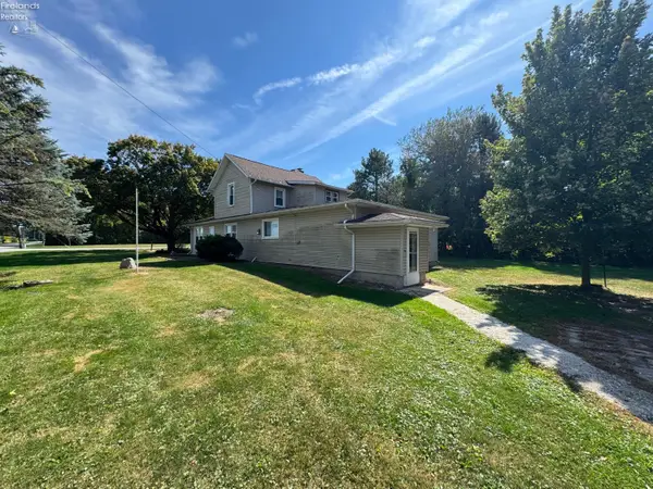 2114 S Main St, Clyde, OH 43410